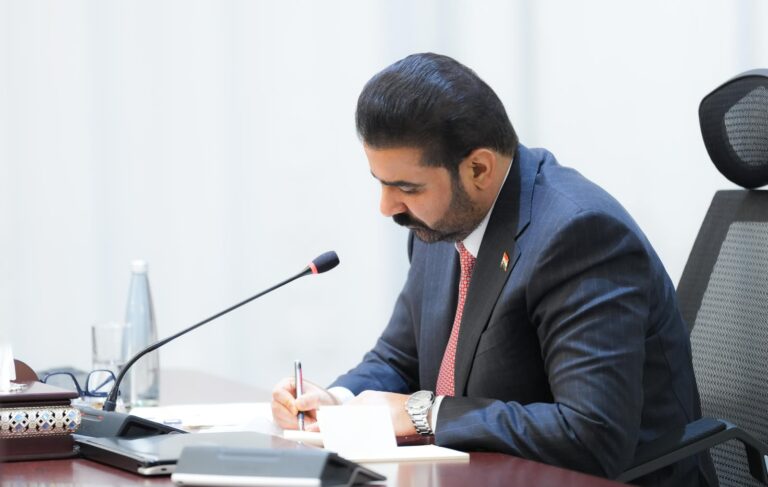 رئيس الوزراء عليفالح الزيدي