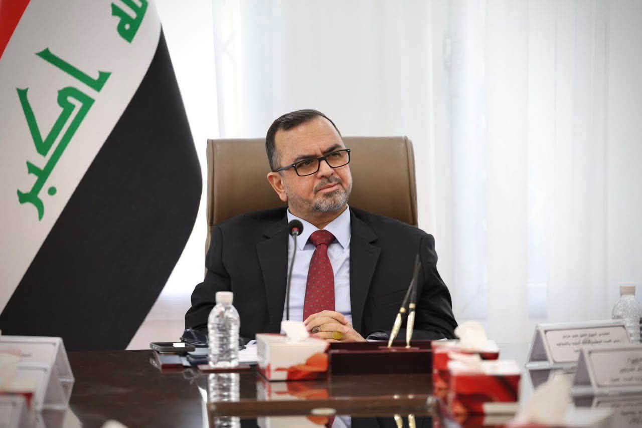 وزير الصحة عبد الحسين الموسوي